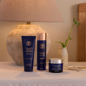 Neal's Yard Remedies Bundles Age Well Stress Less